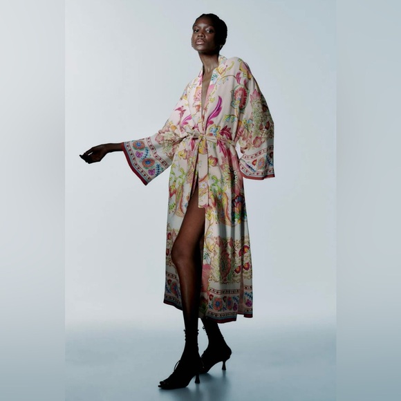 Zara Floral Printed Multicolor Long Belted Pink Pastel Kimono - Picture 7 of 12